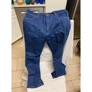 Wrangler Jeans - Size 33x30 - Classic & Durable Style